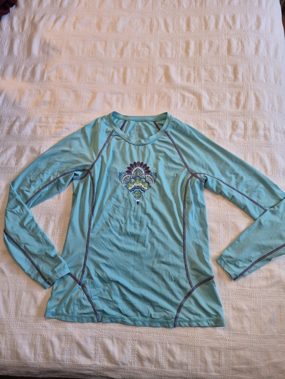 Athleta women's Medium Blue Lotus Flower Rash Guard Activewear Top EUC